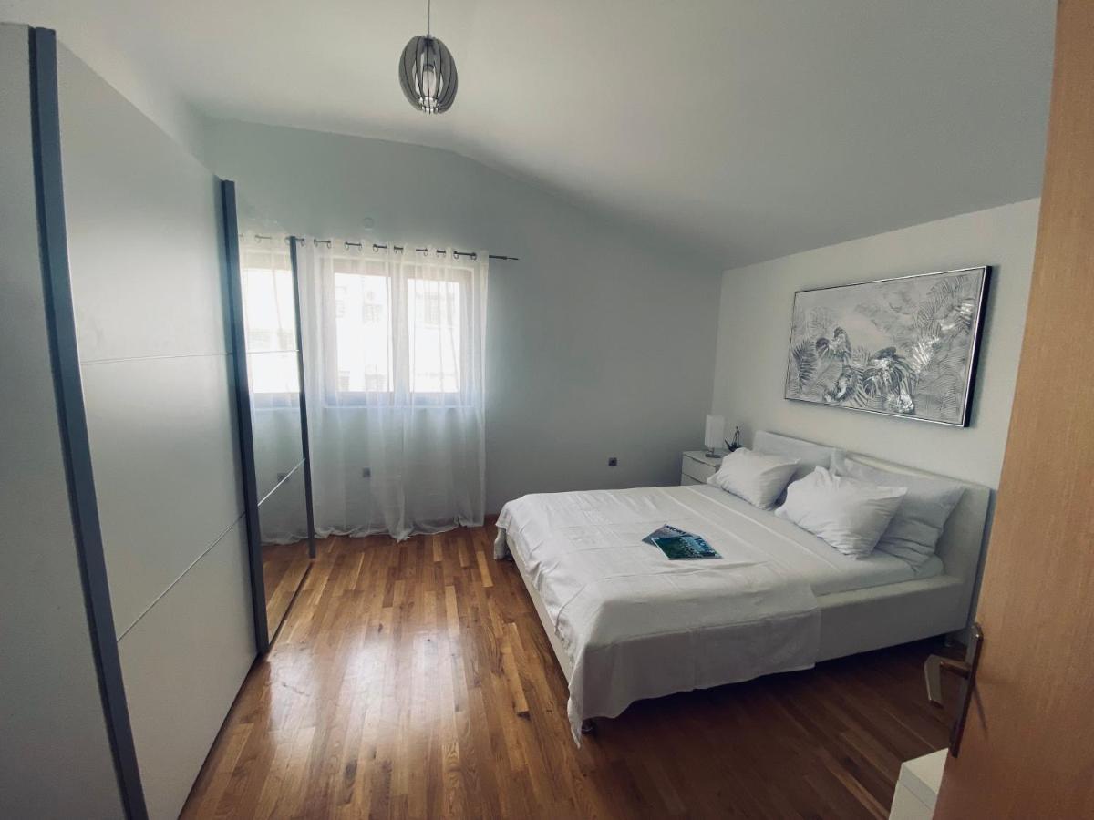 Ferienwohnung Zara Exterior foto